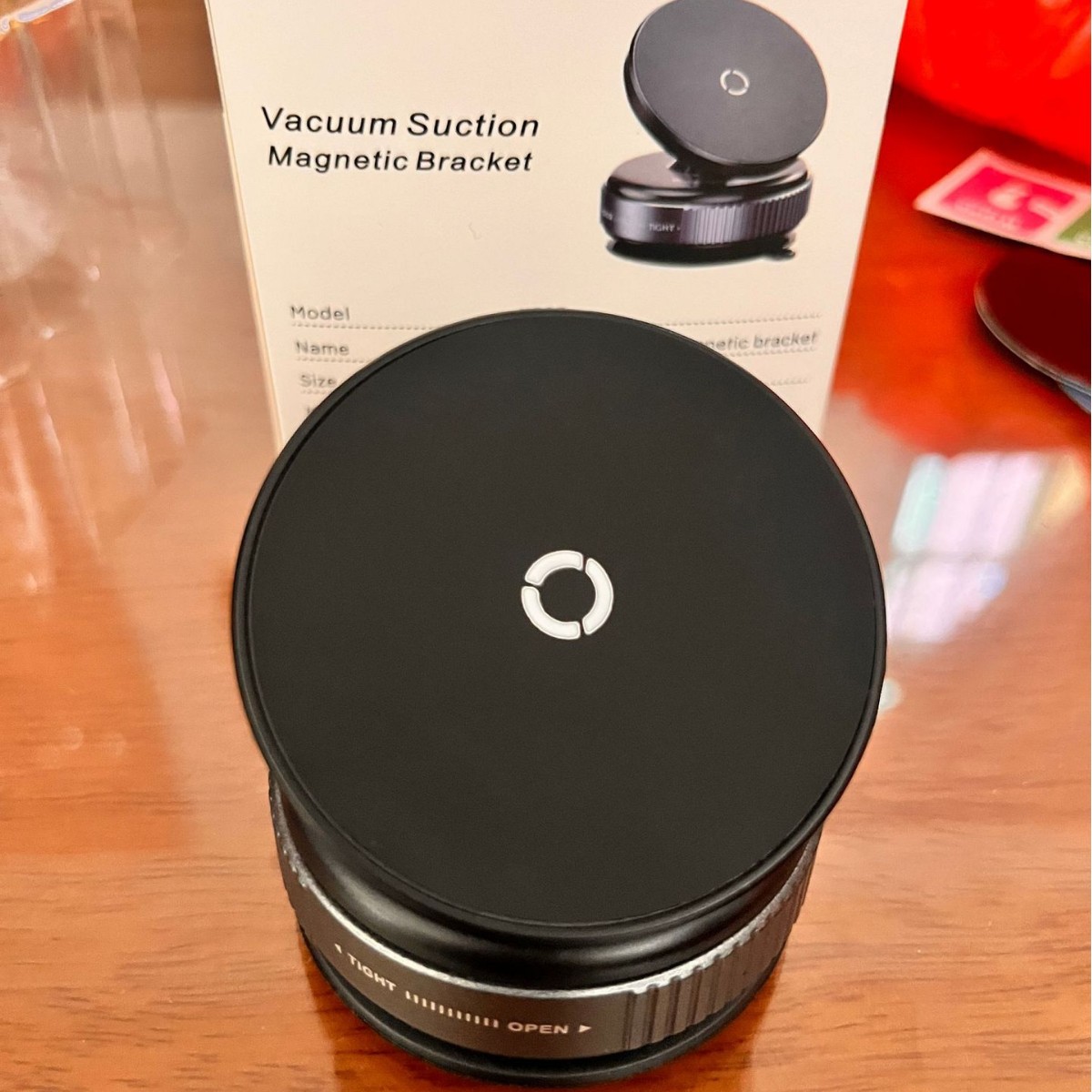 New Suction Cup Mobile Phone Holder Car Magnetic Desktop Multi-Functional Vacuum Adsorption Punch-Free Wall Kitchen Bathroom