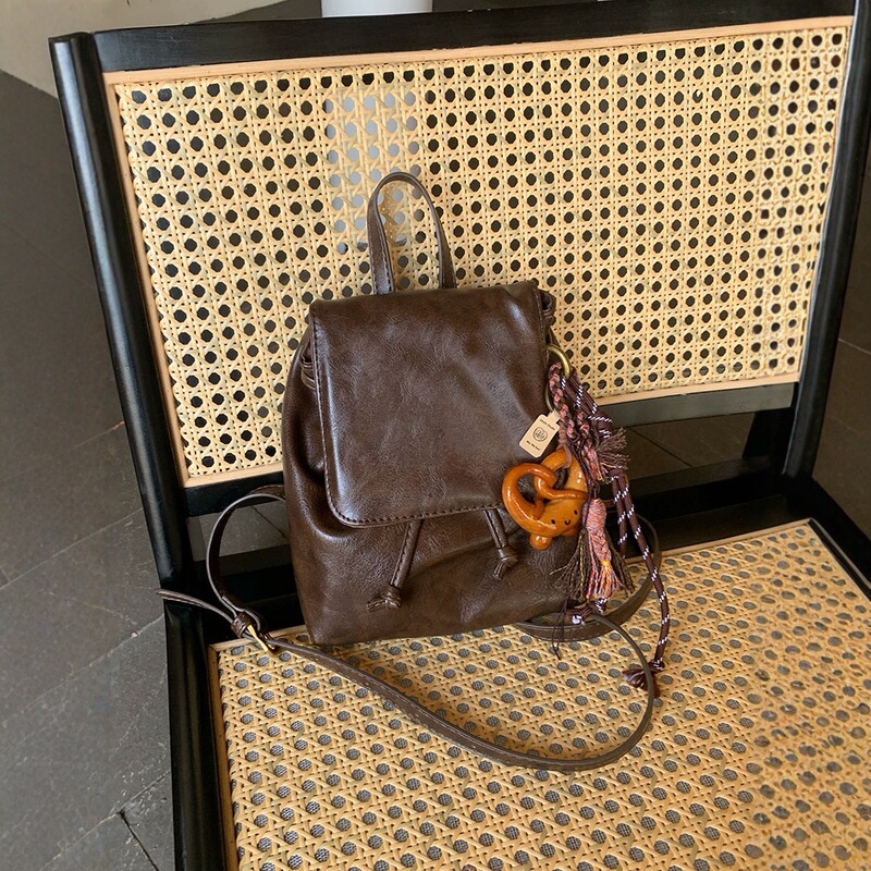 American-style Brown Leather Pattern Small Backpack Retro PU Soft Leather Texted All-match Shoulder Bag Commuter All-match Small Backpack