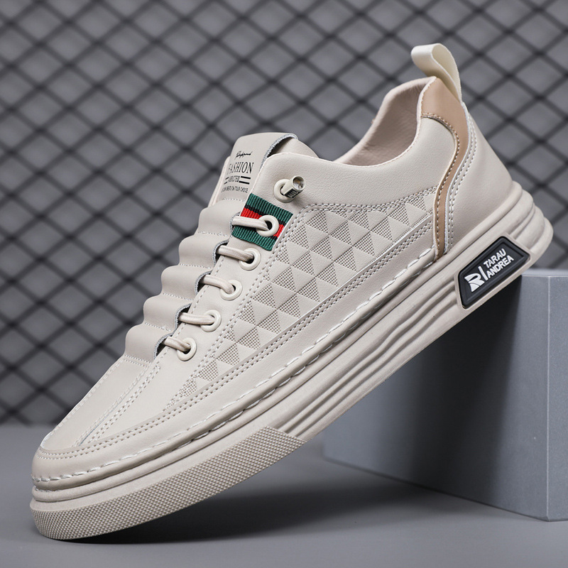 Zapatos de primavera para hombre, nuevos zapatos blancos transpirables de un solo pedal, zapatos de cuero de moda para hombre, zapatos de deporte de ocio, zapatos de moda
