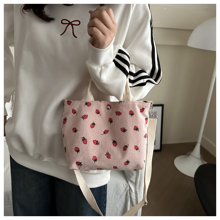 Canvas bag for women 2024 New large-capacity handbag, printed tote bag, niche design, artistic single-shoulder bag for work undefined