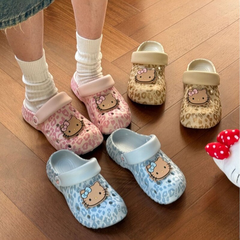 Leopard Print Hello Kitty Clogs for Women, Thick-Soled, Height-Increasing, Non-Slip, Soft-Soled, Suitable for Home and Outdoor Wear, Dual-Use Sandals and Slippers Wholesale Leopard Print Hello Kitty Clogs for Women, Thick-Soled, Height-Increasing, Non-Slip, Soft-Soled, Suitable for Home and Outdoor Wear, Dual-Use Sandals and Slippers Wholesale