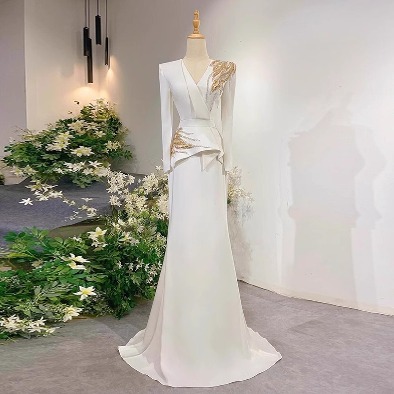 Evening Dress 2026 Annual Meeting Host Female White Banquet Elegant Fishtail Piano Performance Vocal Performance Dress