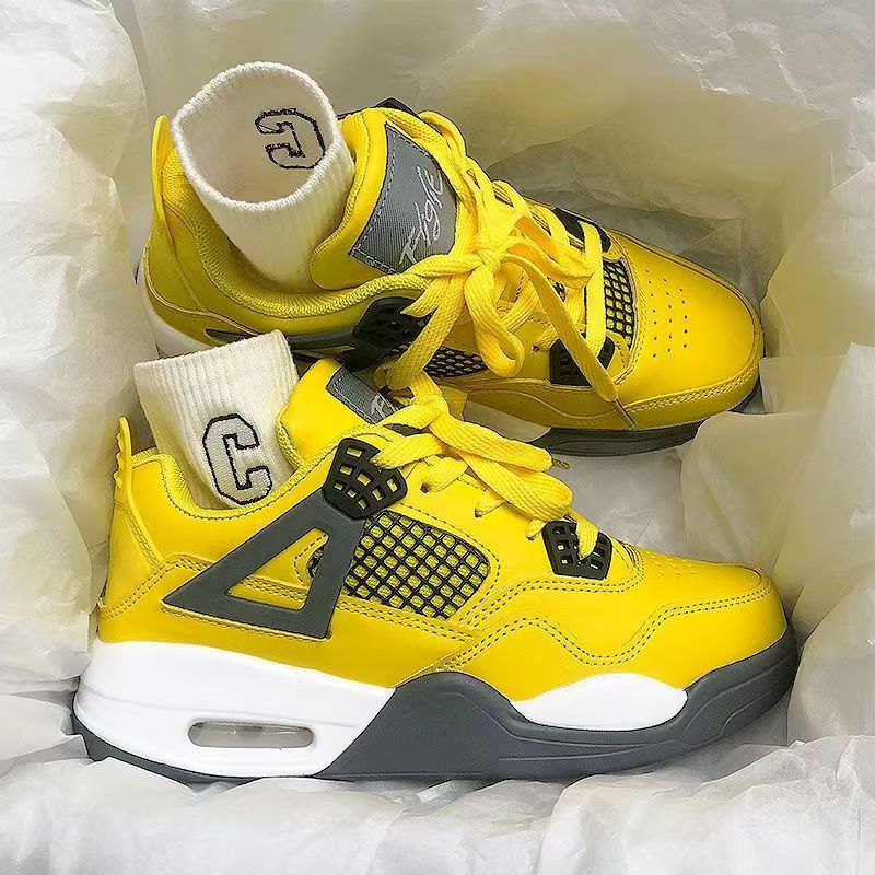 Chic Hong Kong Cojín de aire Zapatillas de baloncesto Hombres y mujeres Modelos de pareja Zapatos casuales de estudiante ligeros Madre eléctrica Huang Qiao 4 zapatos