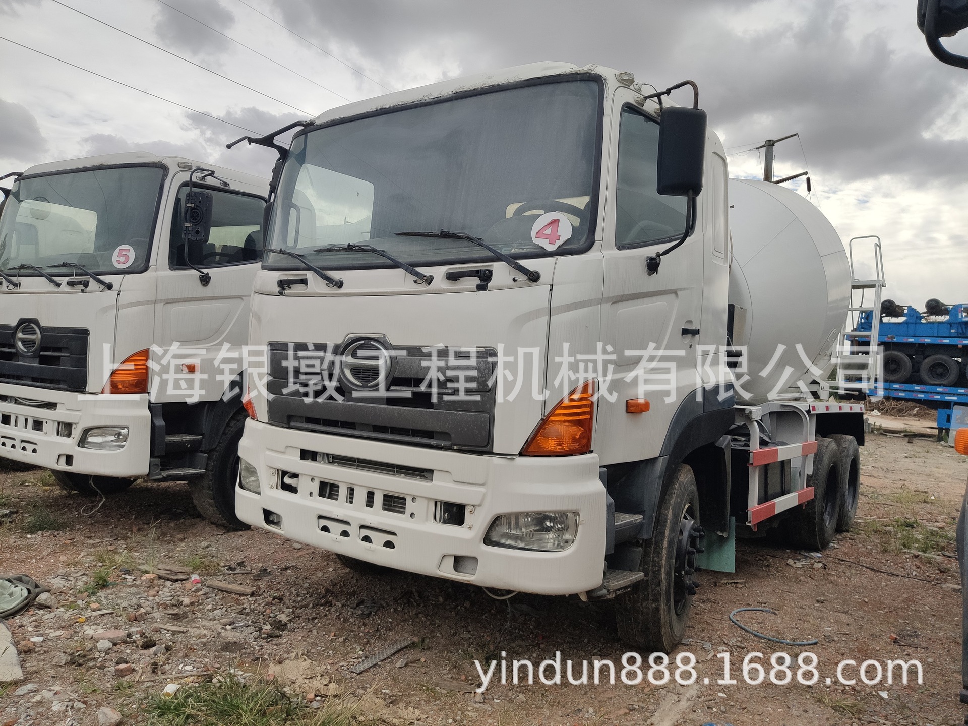 供应二手日野搅拌车 rino 700搅拌车