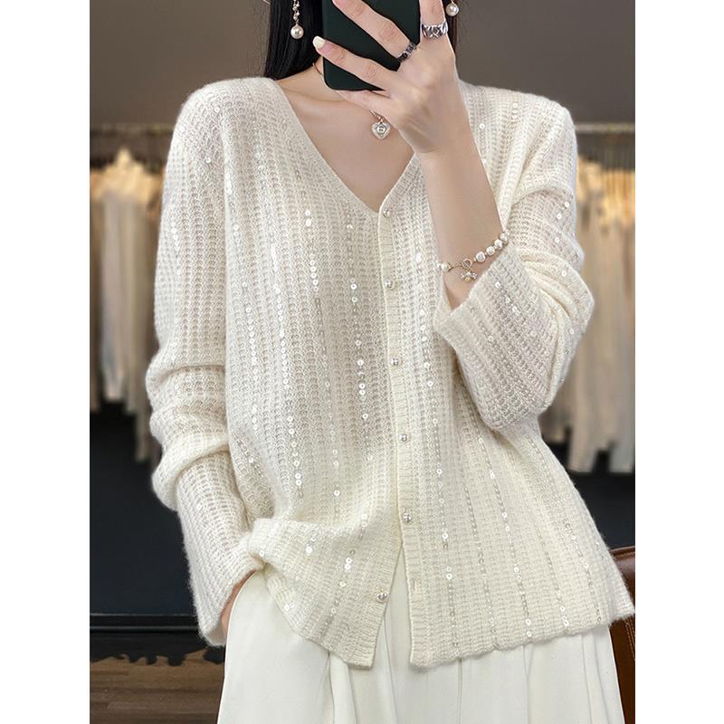 2026 Autumn and Winter New Style Cardigan Women's V Neck Sequined Versatile Sweater Jacket Loose Pearl Button Knitted Top 2026 Autumn and Winter New Style Cardigan Women's V Neck Sequined Versatile Sweater Jacket Loose Pearl Button Knitted Top