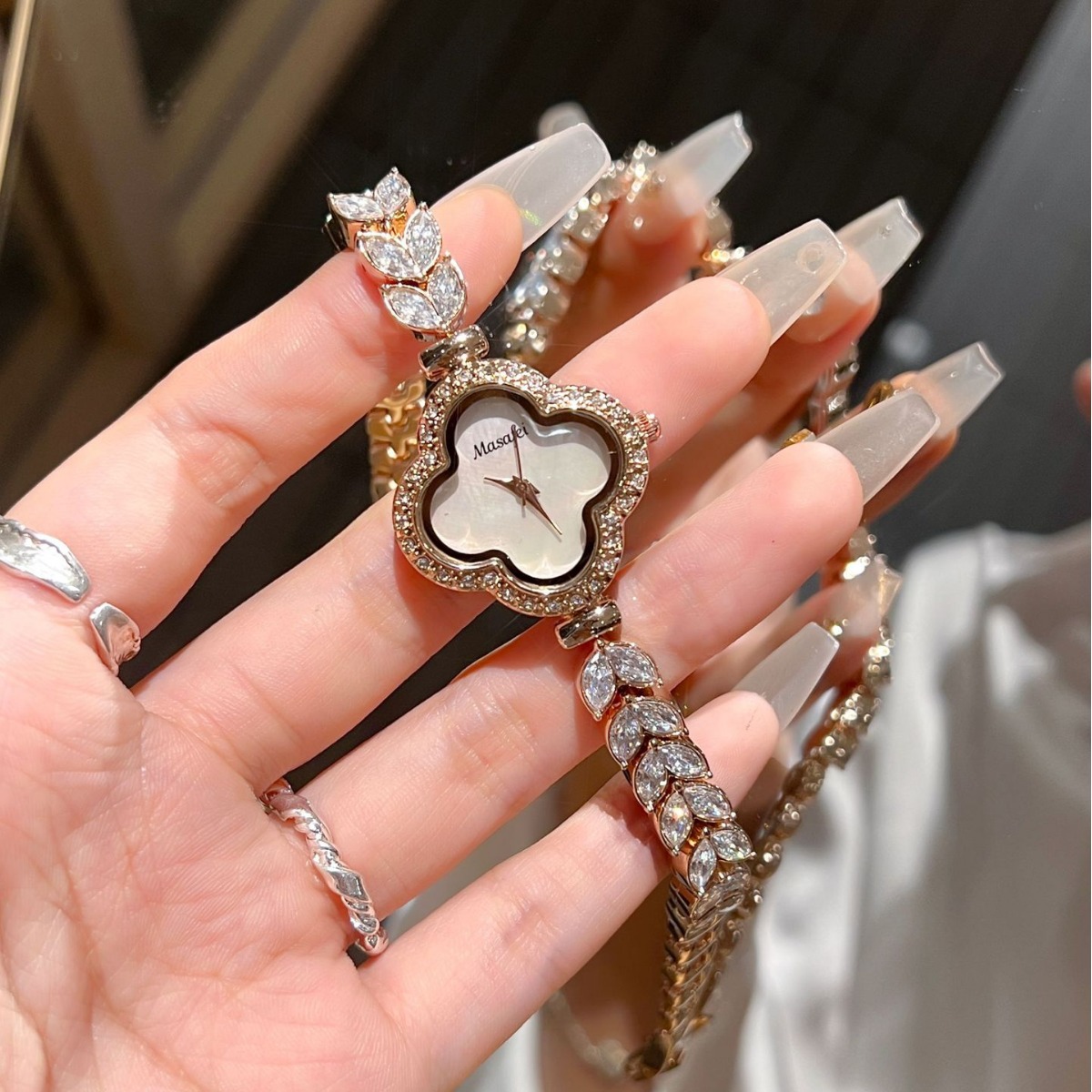 Fashionable retro waterproof bracelet