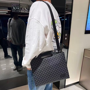 ��־��Ʒ���n�L�̄��������y�μ�������e��ɫ���κ��s�����а�