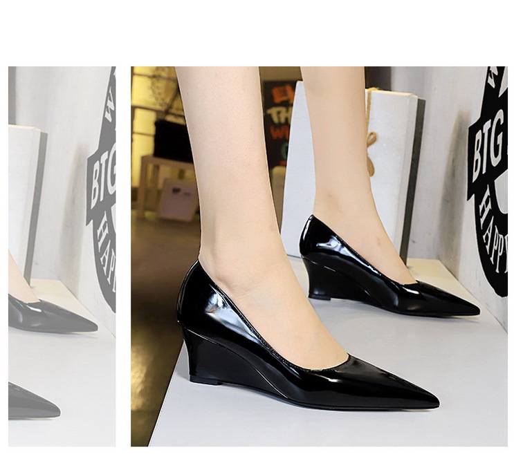 Spitze Damen High Heels Aus Lackleder Als Elegante Abendschuhe_voghion.com