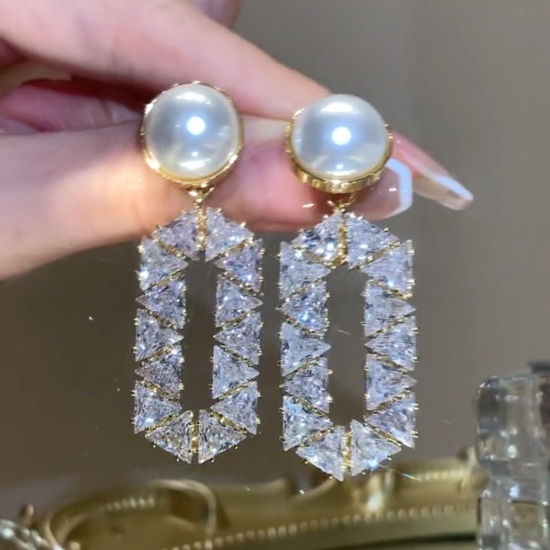 1 Pair Quantity Daily Occasion Rhinestone Material 1 Pair Ig Style Shiny Oval Inlay Rhinestone Rhinestones Zircon Drop Earrings