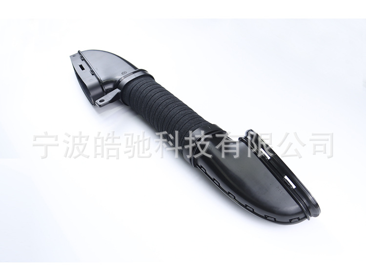 Suitable for Mercedes-Benz C-Class C180 C200 W205 Engine Air Filter Air Intake Pipe 6260900037