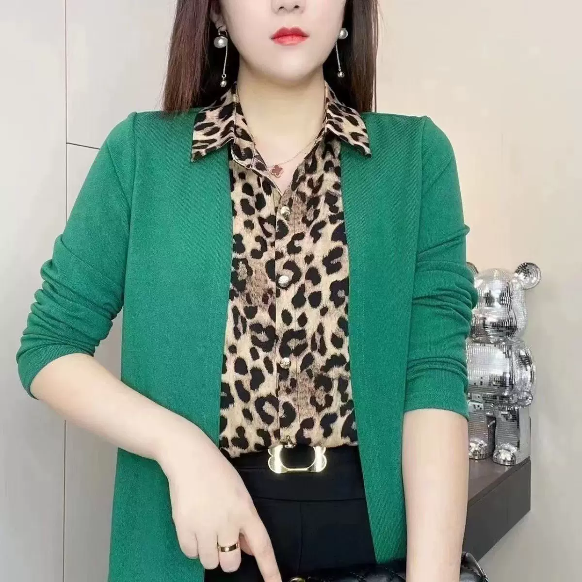 豹纹开衫假两件套高品质遮肚秋季新款韩版长袖大码中年妈妈装外穿