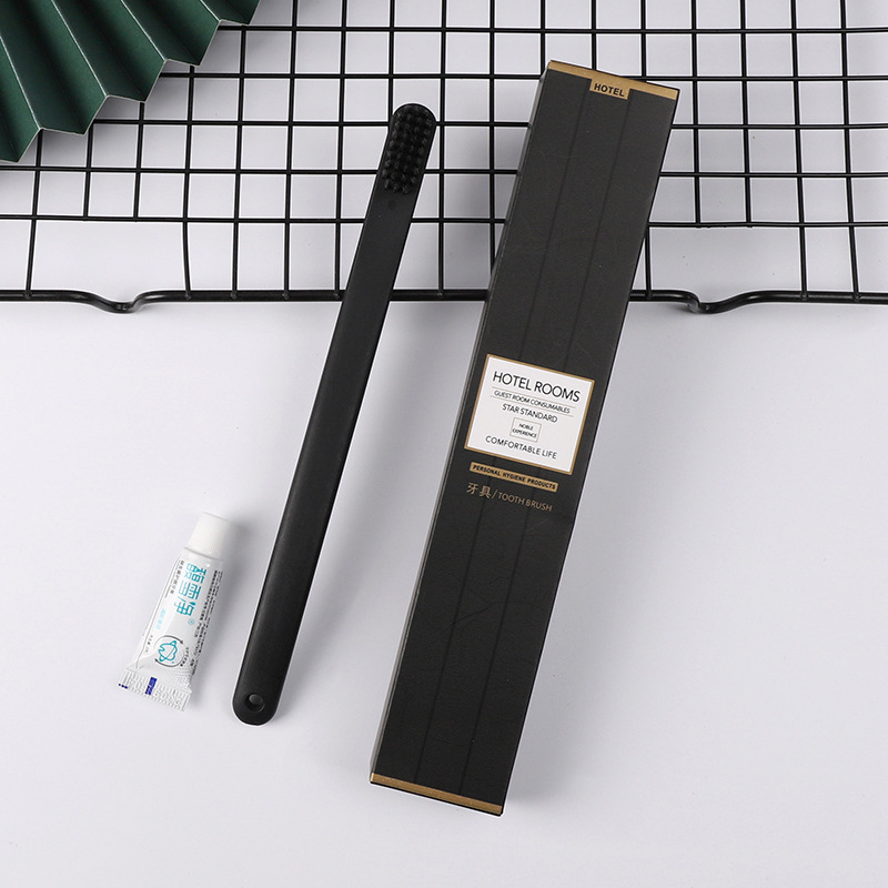 ホテルの洗面用品の卸売り民宿スリッパホテルの柔らかい毛の歯ブラシの使い捨ての歯具のシャンプーの入浴セット