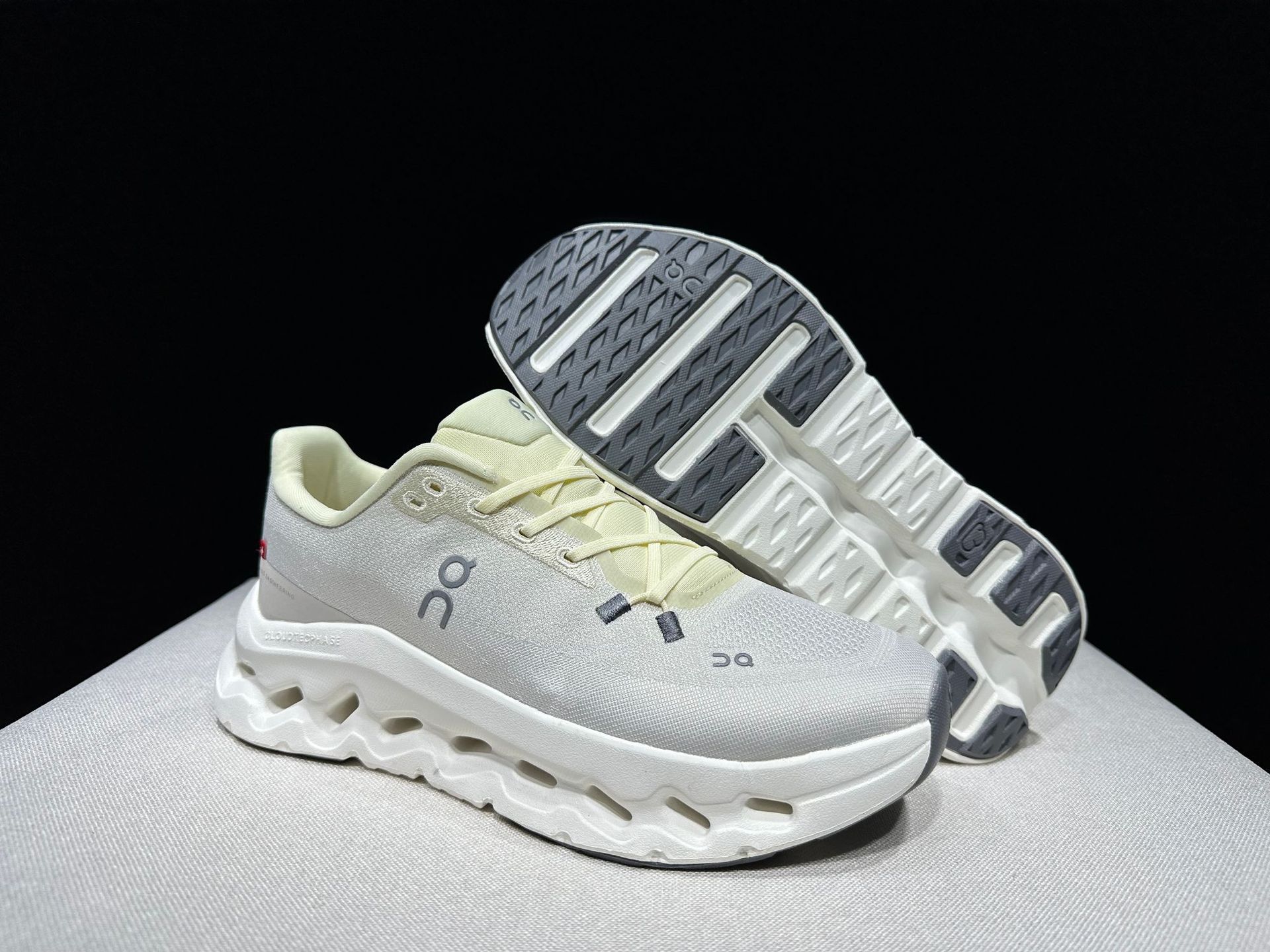 Cross-border On On Run Cloudtilt amortiguado ligero running casual zapatos deportivos para parejas