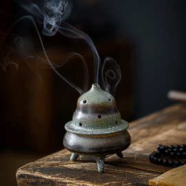 陶瓷香炉新款创意香薰炉家用室内三脚香炉仿古禅意香道桌面摆件