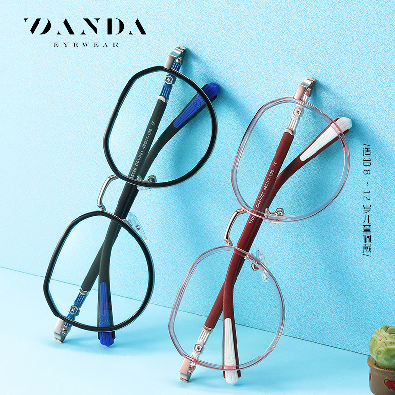 2022 gafas de luz anti-azul para niños marco redondo de moda estudiante de la escuela primaria protección ocular gafas lisas TR5126 ultra ligero puede coincidir con la miopía