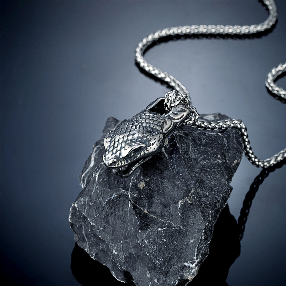 Retro Trendy Snake Head Pendant Necklace For Men