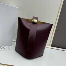 2025_ҿ걬ZʯСˮͰMţƤμŮ