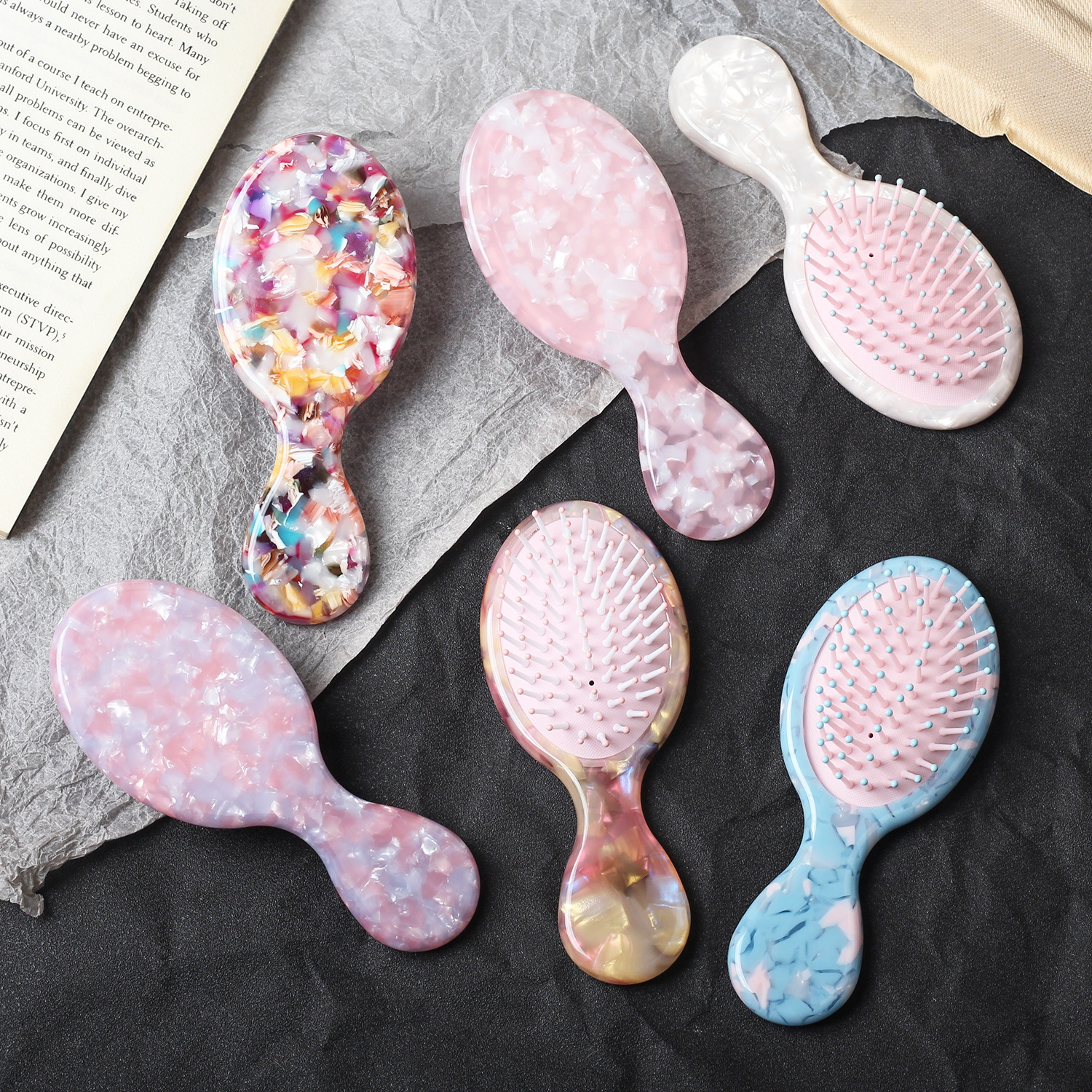 Nuevo peine de acetato con airbag para niños, cepillo para el cabello lindo y elegante para niñas, pequeño peine de masaje portátil. image 3