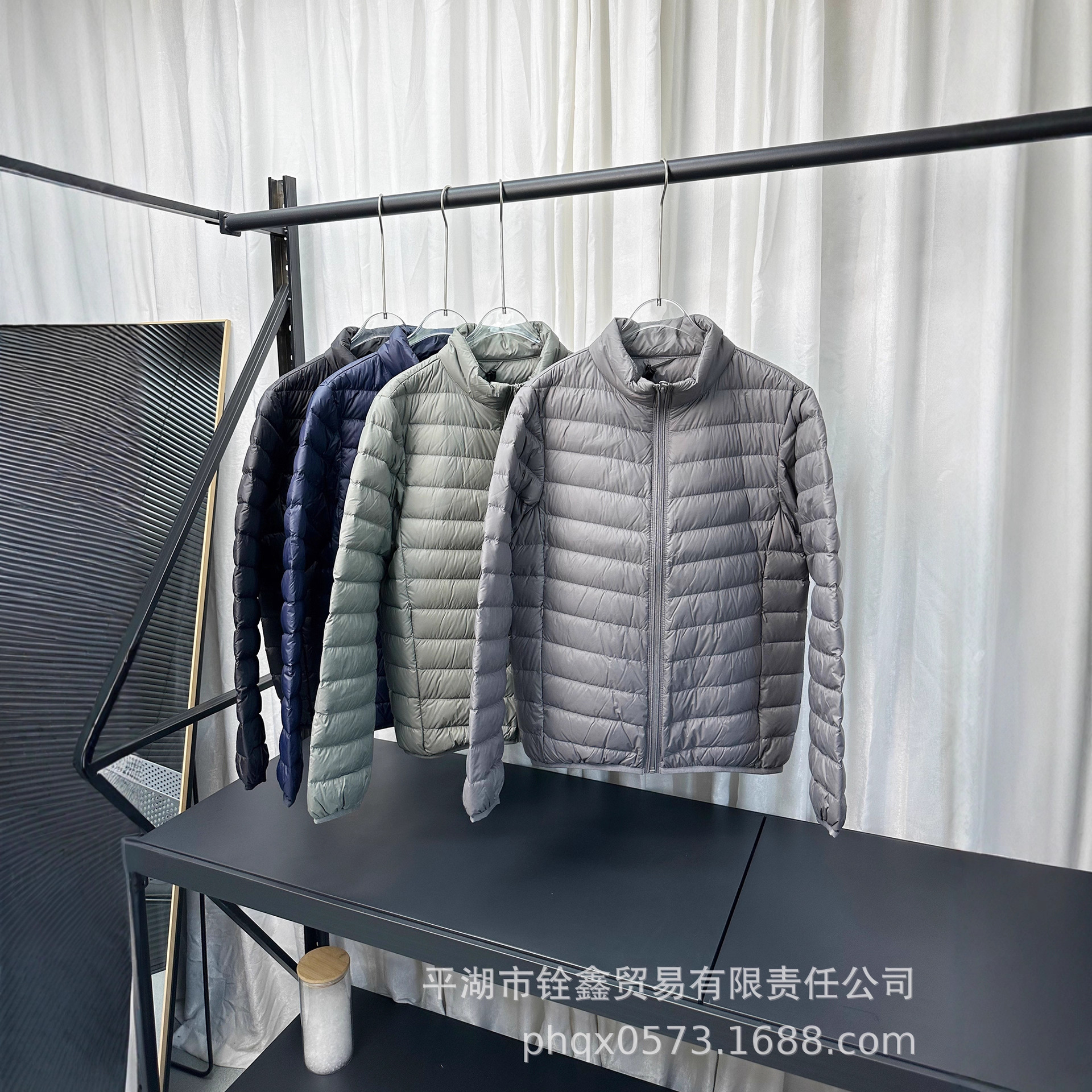 Men's Lightweight down Jacket with Stand Collar, Solid Color Basic Style for Middle-Aged and Elderly, Autumn and Winter Coat, 90% Down, Loose Fit, Wholesale