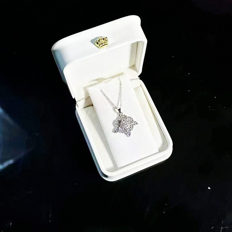 Bijoux de fiançailles trois pièces pour femme, style européen et américain, ornés de diamants sertis de diamants._voghion.com