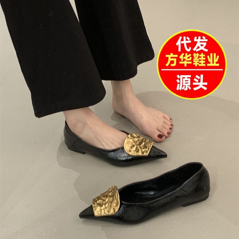 2026 verano nuevo zapato plano cómodo y poco profundo temperamento puntero estampado leopardo delgado viajero ligero zapatos de mujer