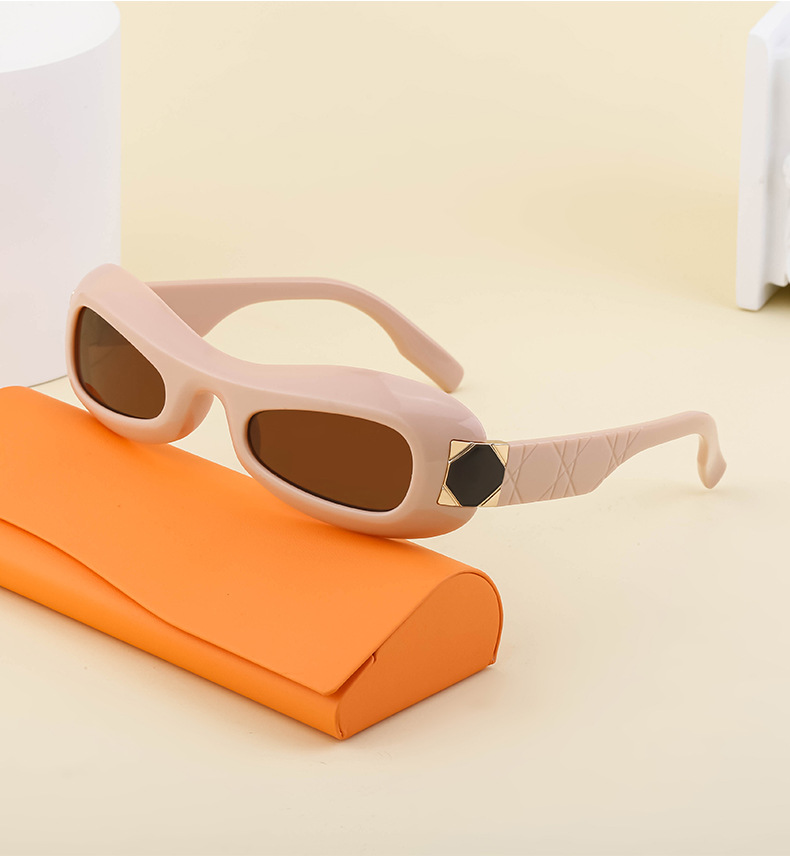 Cadre Ovale Mode Léopard Pc Plein Cadre Femmes De Lunettes De Soleil display picture 1