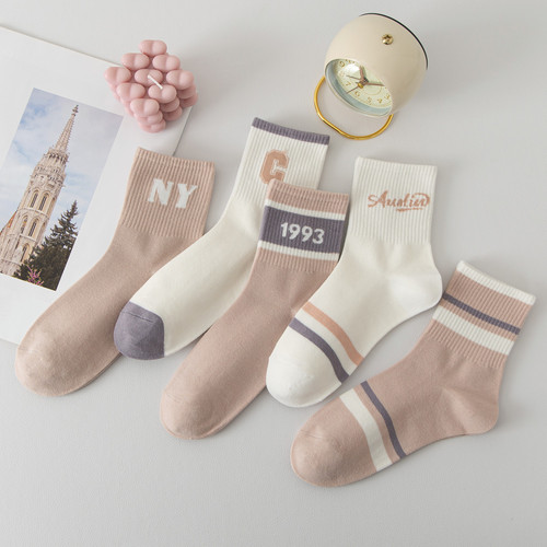 5 pairs of socks women's mid-calf autumn and winter sports socks ins trendy Japanese fitness socks long anti-odor and sweat-absorbent cotton socks