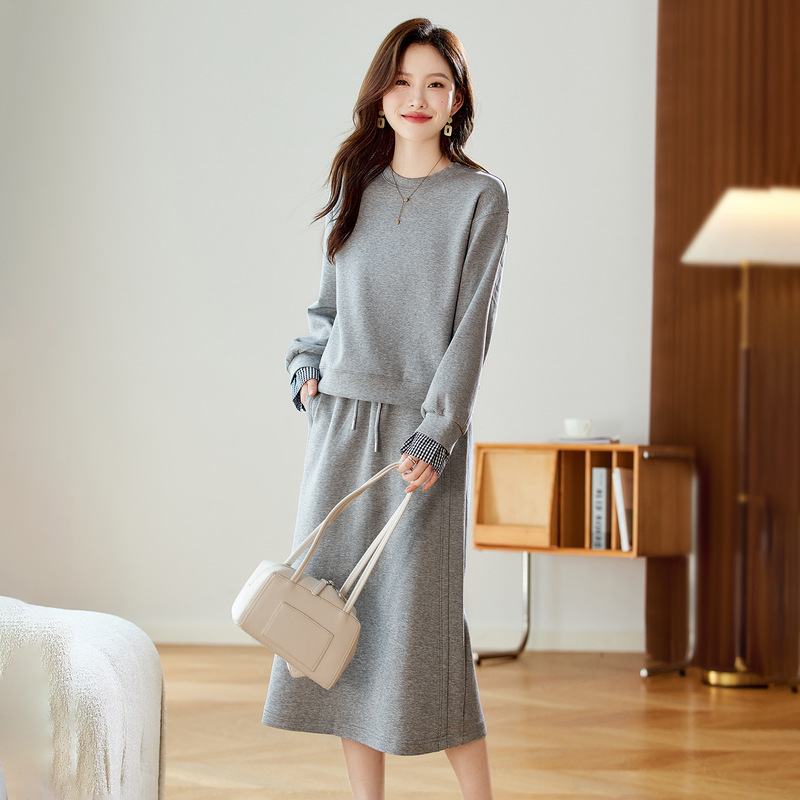 时尚休闲灰色运动装套装女2025新款秋季高级感上衣卫衣半身裙|undefined