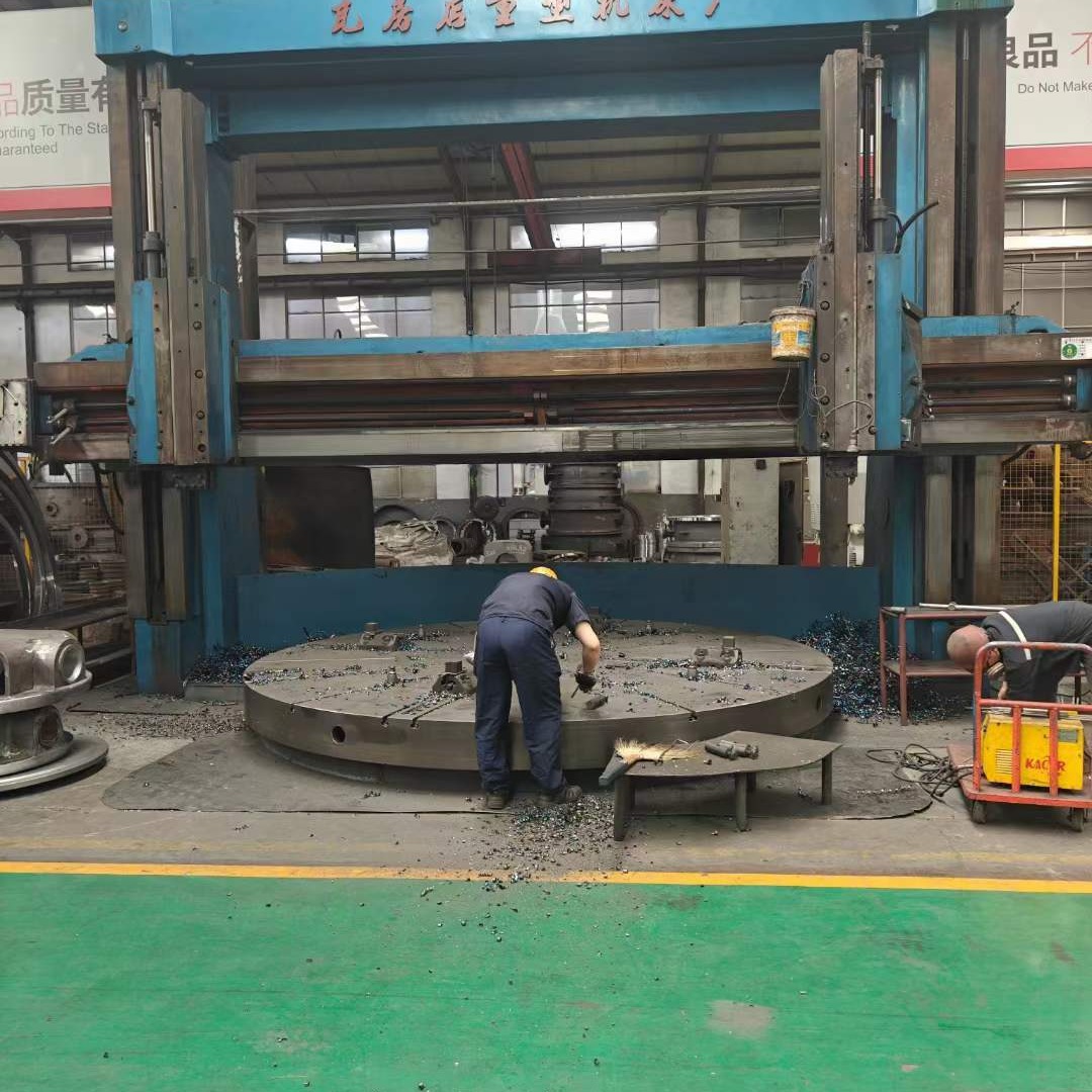 处理二手齐二瓦机CX5263x35-32立式车床加工高度3.5米