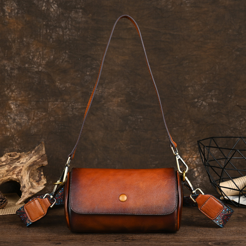 Borsa a tracolla da donna piccola a cilindro in vera pelle con strato superiore in pelle di vacchetta, borsa di nicchia_voghion.com