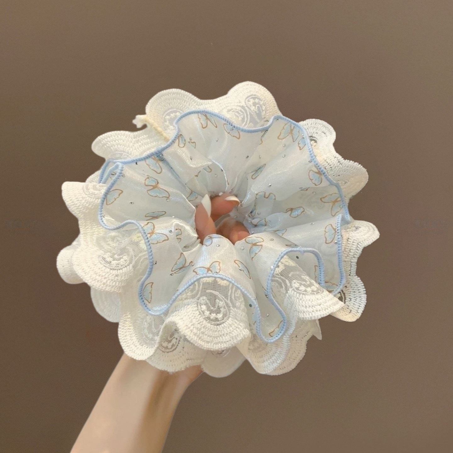 1# blue butterfly perm imitation diamond lace, diameter about 18cm