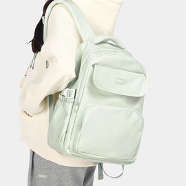 休闲背包;通用双肩背包;旅行包袋