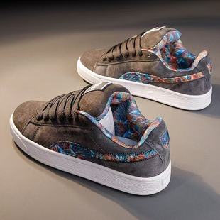 2025 Bread Shoes for Men and Women, Low-Cut, Comfortable, Retro, Classic, Versatile, Fashionable Sneakers, Popular Casual Couple Shoes