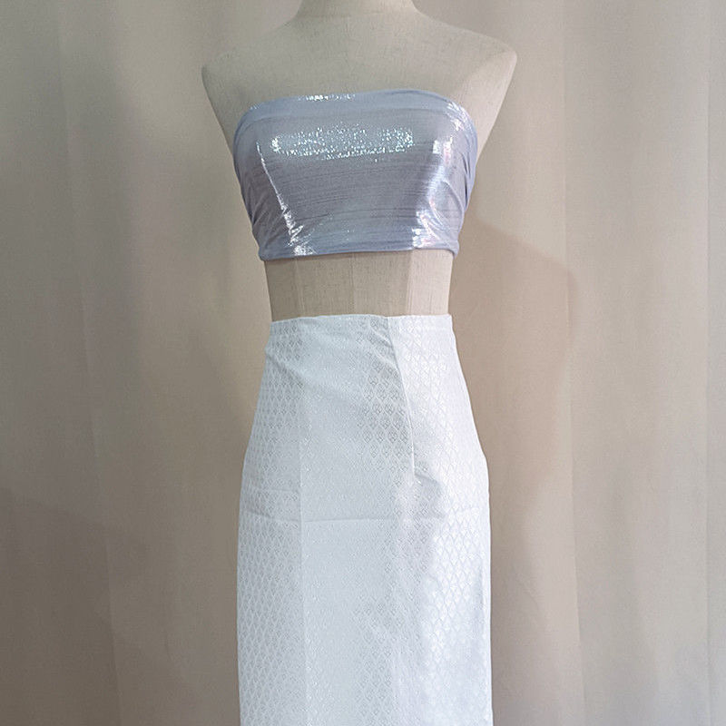A4 white skirt two-piece set only includes breast-wrap skirt