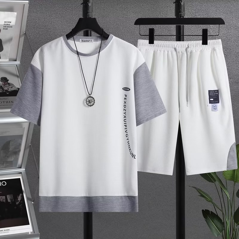 Short sleeve T-shirt