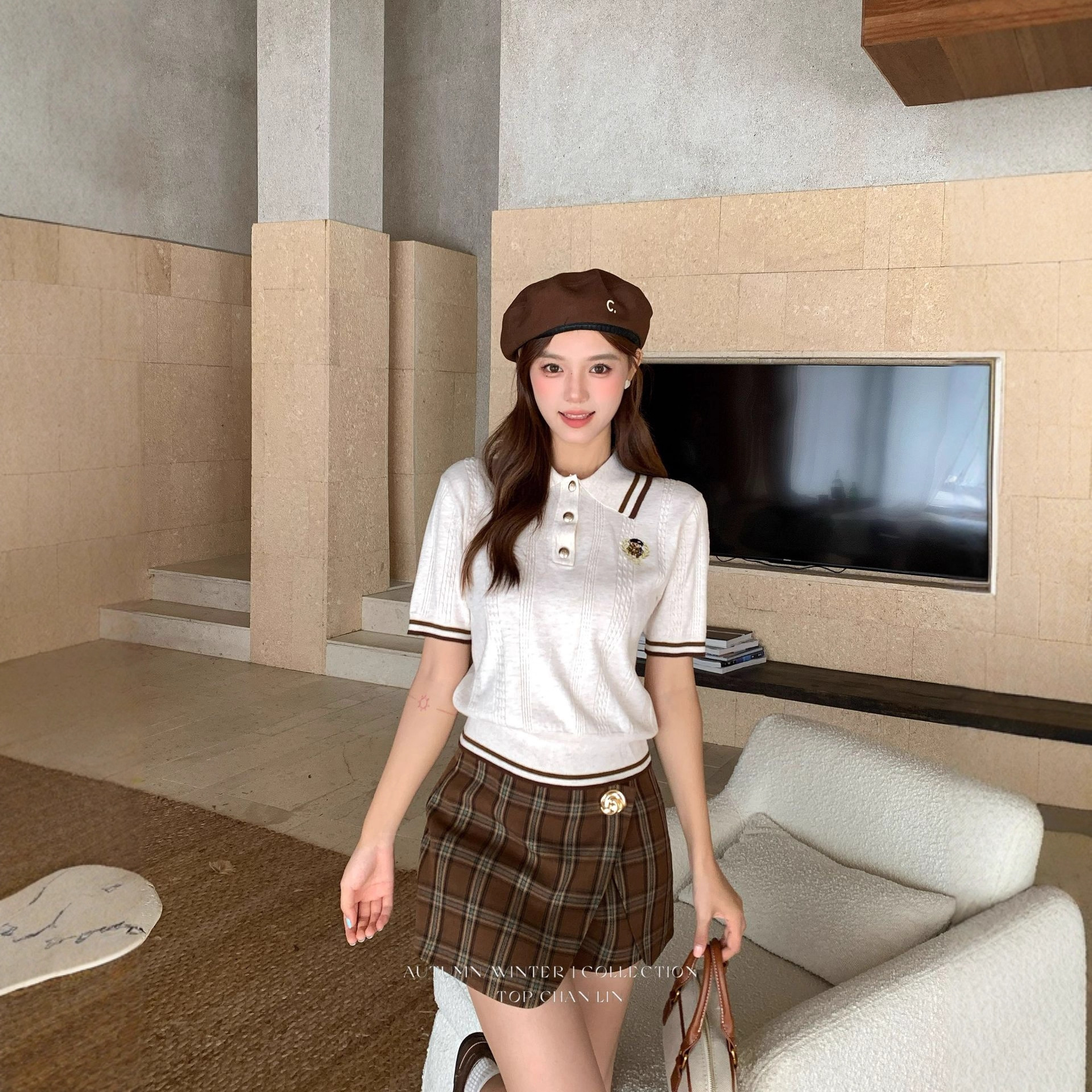 topchanlin 2025秋m系学院风polo领小熊徽章撞色条纹收腰针织衫女