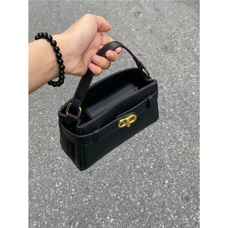 Kelly bolsa para mujeres 2023 nueva textura de alto grado nicho retro hebilla de metal bolso de hombro de cercanías todo-fósforo bolsa de mensajero