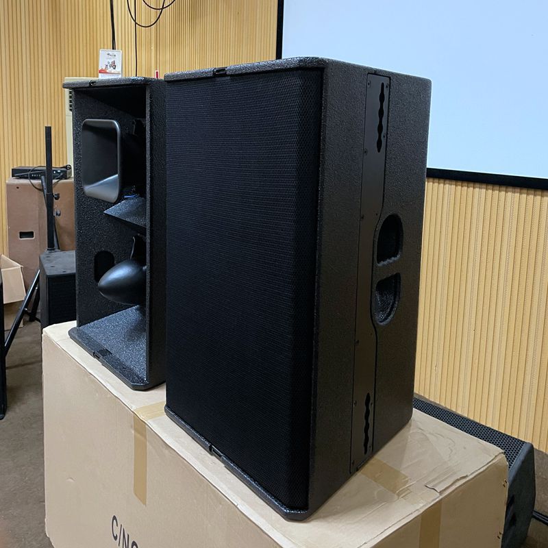 Fábrica de suministro T24N 12 pulgadas todo neodimio magnético altavoces de matriz de línea remota profesional rendimiento al aire libre sonido impermeable