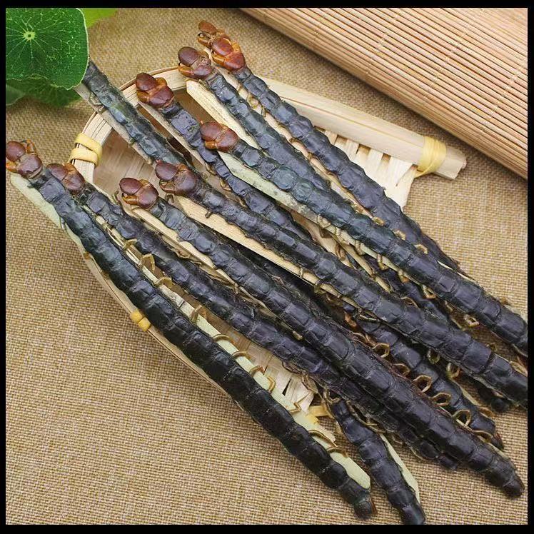 Dried Centipede Wu Gong Whole Herb Traditional TCM Ingredient Various Sizes Wholesale quality and texture
