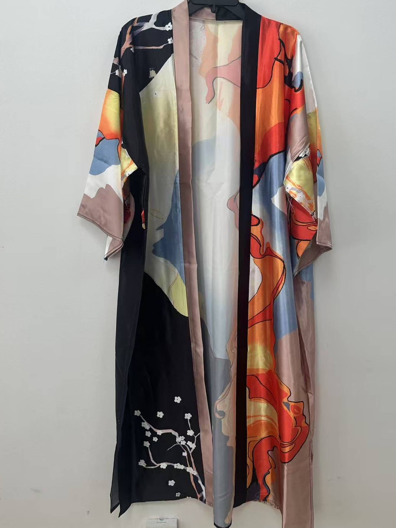 Cárdigan con estampado de seda de imitación transfronteriza kimono vestido de vacaciones bikini camisa de protección solar traje de baño exterior DK911