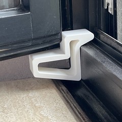 跨境新品窗边挡堵窗防关窗多用途门窗挡，有实心及空心二种选择