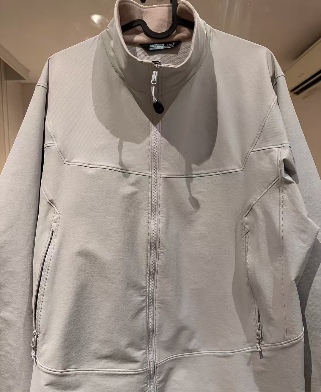 Bird Family Mame Style GAMMA Jacket Chaqueta de cuello alto de caparazón suave impermeable y a prueba de viento LOGO