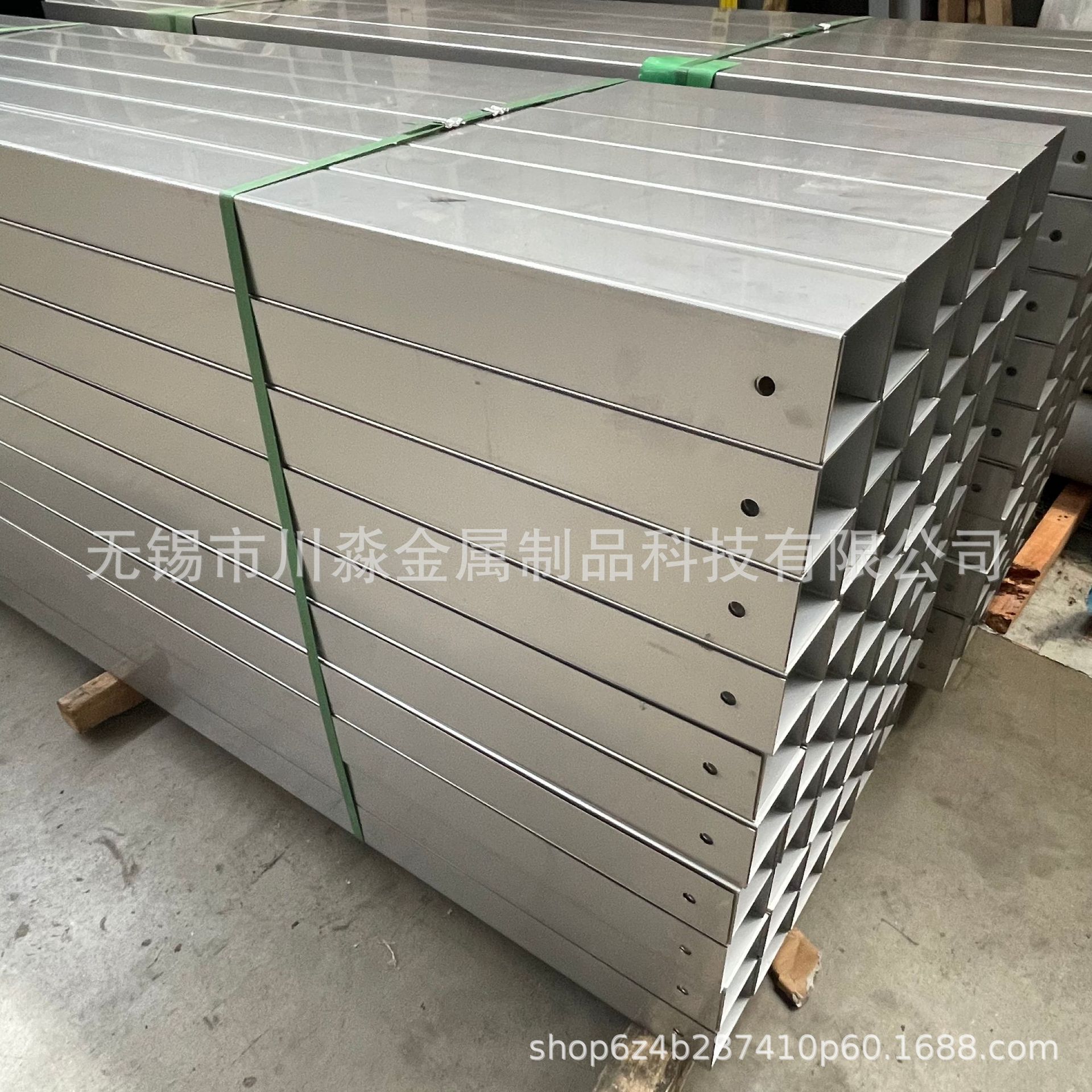 304不锈钢管201装饰管楼梯扶手管316拉丝管方管激光切割打孔