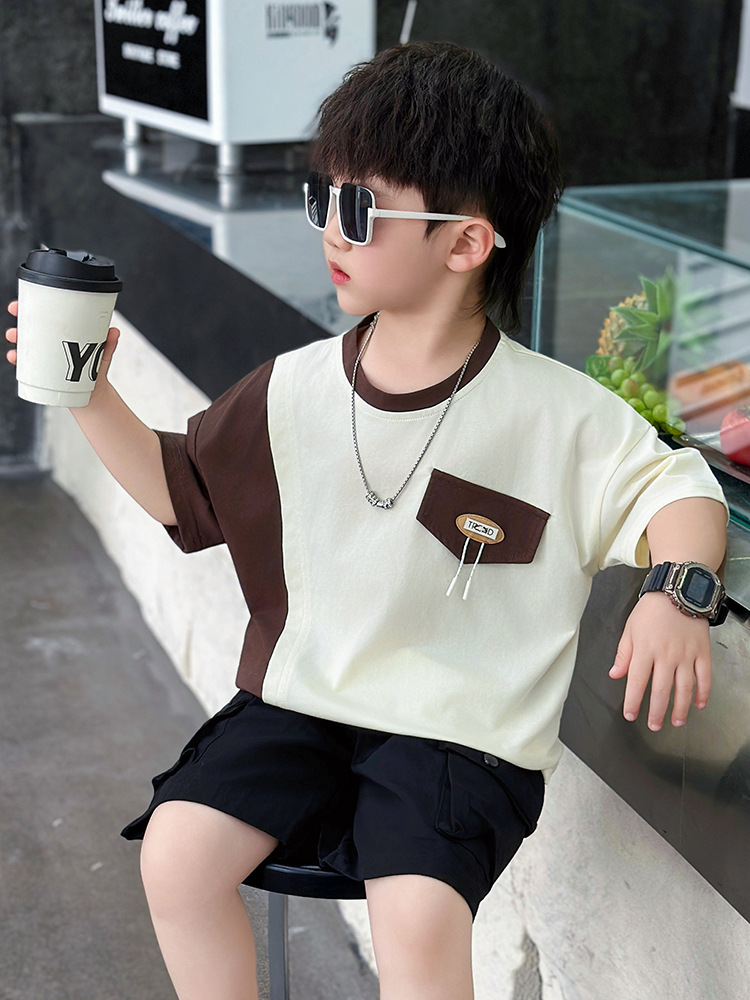 7241 Pantalones cortos de manga corta de verano para niños de dos piezas Ropa de verano hermosa para niños 2025 Camiseta coreana para niños nuevos 3