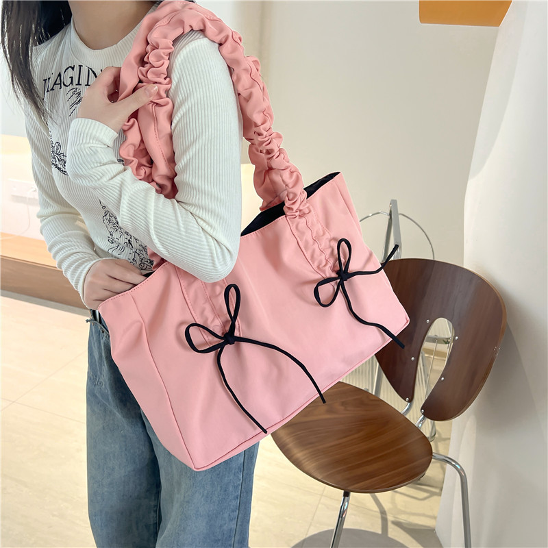 Korean Fashion Bow Shoulder Bag 2025 New Large Capacity Pleated Tote Bag Versatile Western Style Handbag for Women