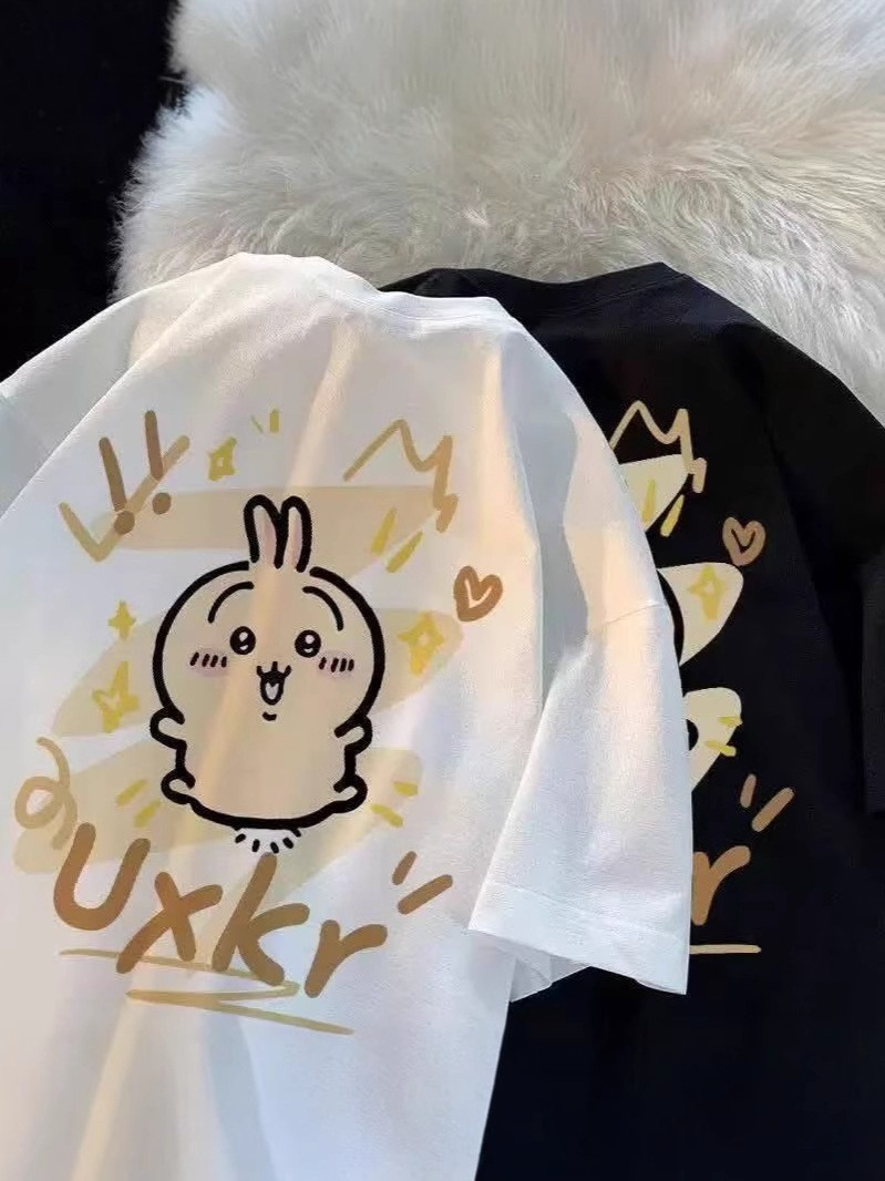日本の漫画風落書きチイカワプリント半袖Tシャツ、男女兼用、夏用カップル半袖トップス、カジュアルで多用途