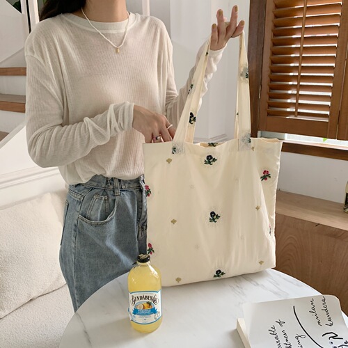 27192 Bag Women's Embroidered Flower Canvas Bag Trendy French Girl's Shoulder Underarm Bag College Student Bag