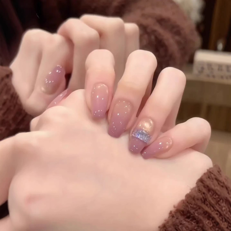 Handmade Nail Art New Style Gradient French Purple Glitter Silver Strips Exquisite Nail Pieces with a High-End Feel, Simple and Elegant, Brightening Nail Design