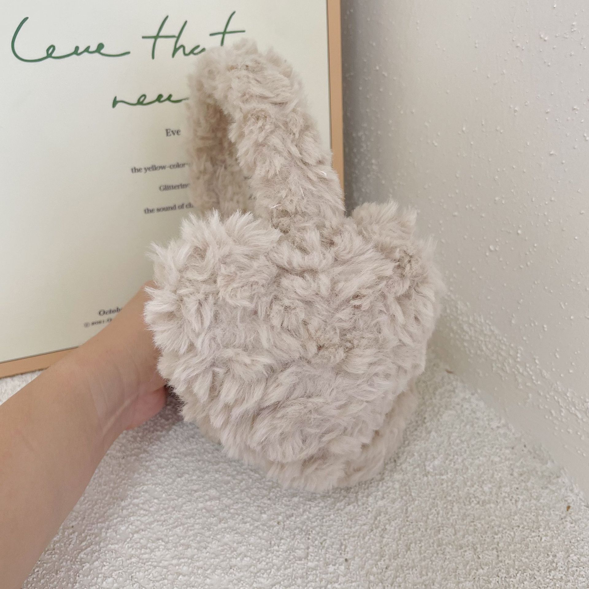 Ins高級感ハート型秋冬パイル保温耳カバー防寒保温快適折り畳み可能耳カバーメーカー直販