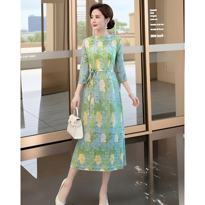 High-End Elegant Dress with a Refined Vibe, Spring Collection for Women, Issey Miyake Pleated Plus-Size Women's Clothing, Blue Mid-Length Skirt, New Style